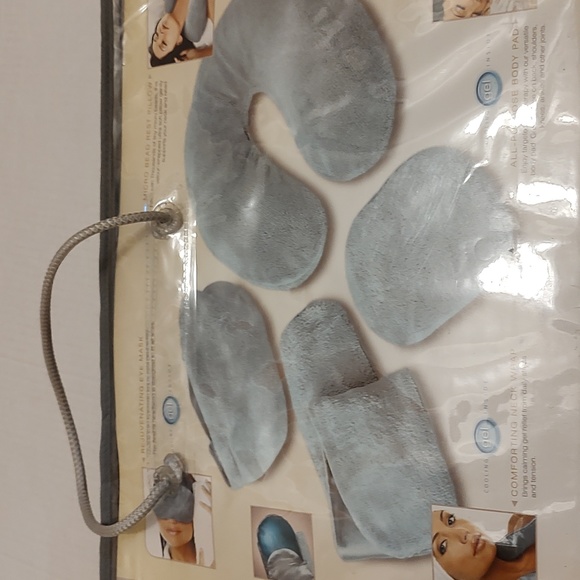 NWOT Personal Spa Set With Therapeutic Gel Inserts Ultra Soft Hot And - Picture 8 of 10